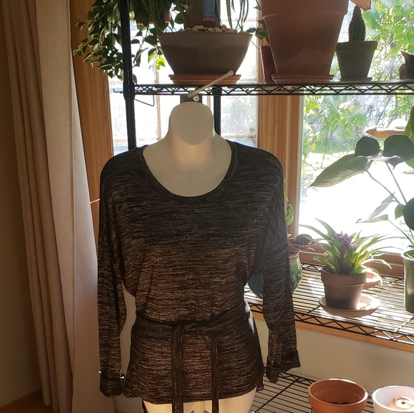 Lucky Brand longsleeved top in grey - Picture 2 of 5
